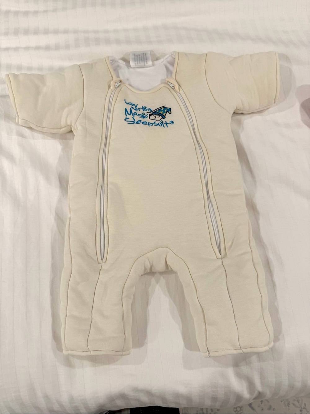 Baby Merlin’s Magic Sleepsuits - Picture 5 of 8